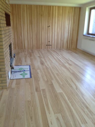 Cyklinowanie podłogi